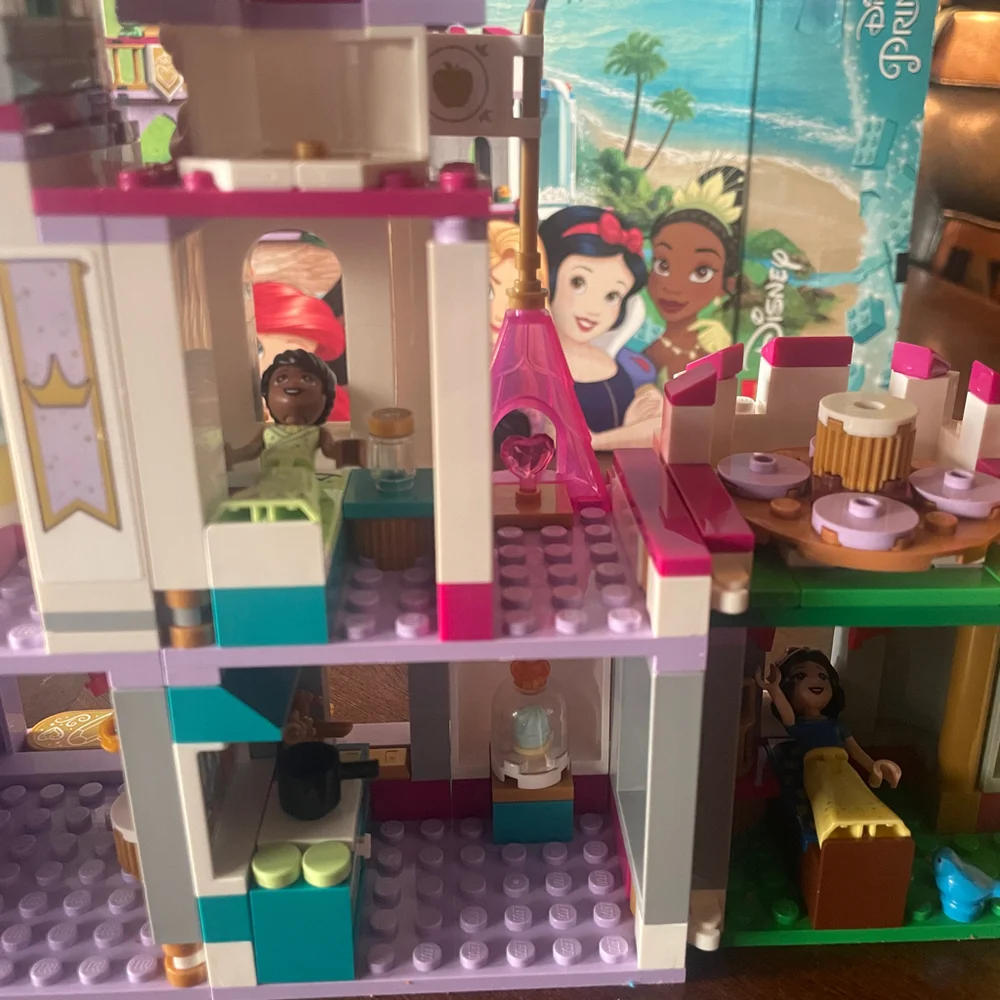 LEGO Retired Disney Princess Ultimate Adventure Castle 43205 100% Complete Set